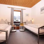 Haus Alice Πανσιόν Ζέεφελντ