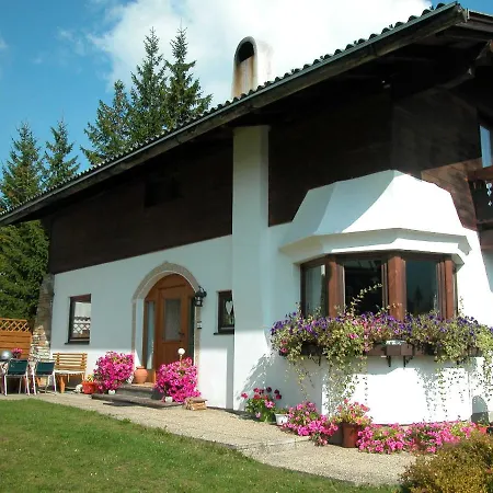 Vendégház Haus Alice 4*